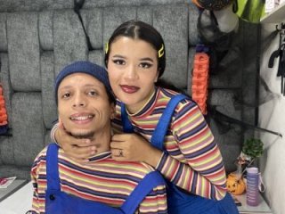 DamianandEva live webcam thumbnail
