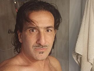 DanTrov79 live webcam thumbnail