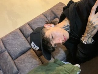 Dan_brownn live webcam thumbnail