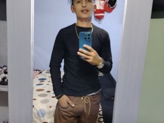 Dani22cmhot live webcam thumbnail