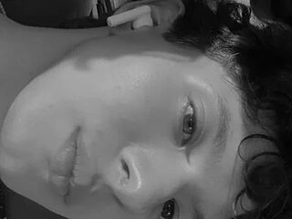 Daniel_Roy live webcam thumbnail