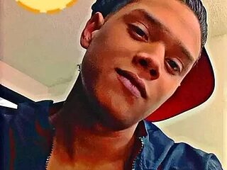 Daniel_hot_1 live webcam thumbnail