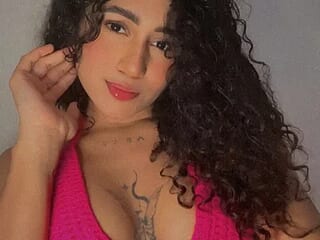 Daniella_hot69 live webcam thumbnail