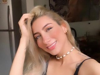 DanikRosse live webcam thumbnail