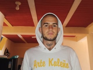 Dante_Bear_ live webcam thumbnail