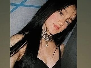 Dante_and_Cataleya live webcam thumbnail