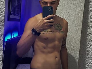 Dantexxx77 live webcam thumbnail