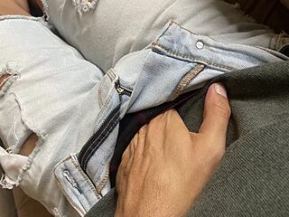 Danyss111 live webcam thumbnail