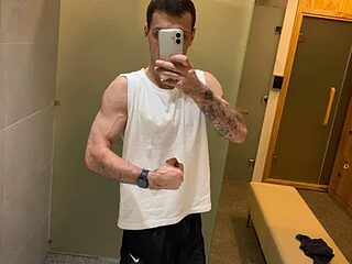 DarkRogue19 live webcam thumbnail