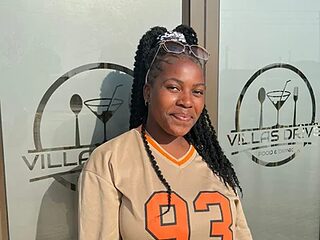 Dark_Slim_Thick live webcam thumbnail
