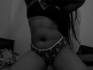 Darkgirl23 live webcam thumbnail
