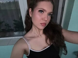 DaryMaos live webcam thumbnail