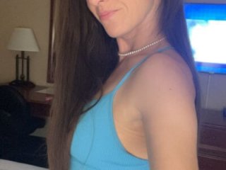DavinaRay live webcam thumbnail