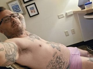 dadbod1178 live webcam thumbnail