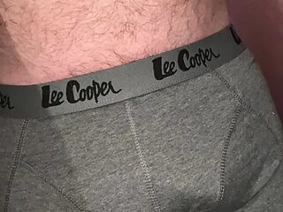 dadbod21 live webcam thumbnail