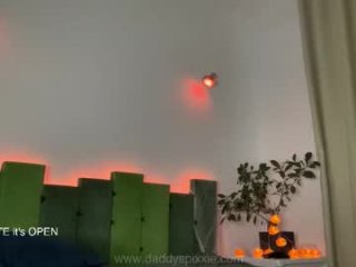 daddyspixxie live webcam thumbnail