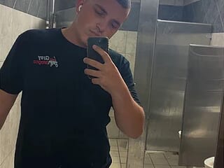 daforeign23 live webcam thumbnail