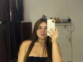 dahiana_sm live webcam thumbnail