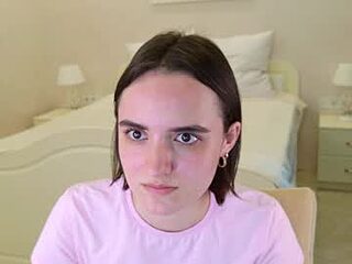 daisy_heart live webcam thumbnail