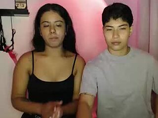 dakotaflack live webcam thumbnail