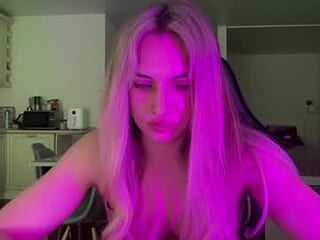 dandykatty live webcam thumbnail