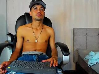 danger_smith live webcam thumbnail