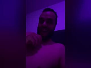 dangonroj87 live webcam thumbnail