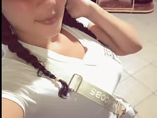 dani_hotrulos live webcam thumbnail