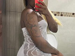 daniela-hot01 live webcam thumbnail