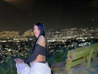 daniigarcia live webcam thumbnail
