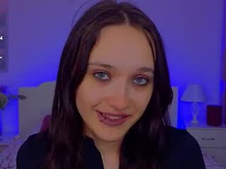 darcyblackwood live webcam thumbnail