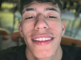 dareck_18 live webcam thumbnail