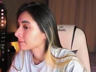 darlabelle live webcam thumbnail