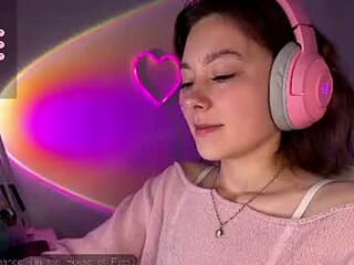 dashasambyka19 live webcam thumbnail