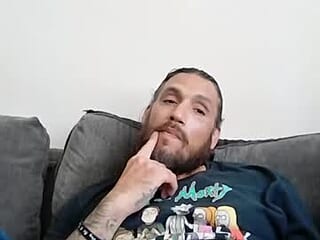 davelovesmissbehave live webcam thumbnail