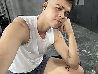 davidjan1996 live webcam thumbnail