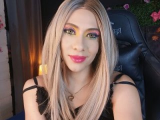 davinaclaire live webcam thumbnail