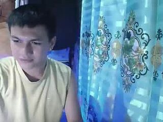 dax_x live webcam thumbnail