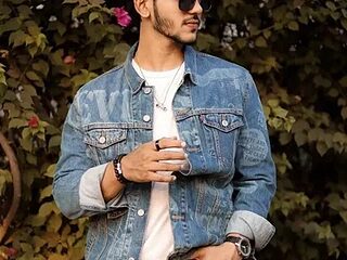 DeLhiBoy_143 live webcam thumbnail