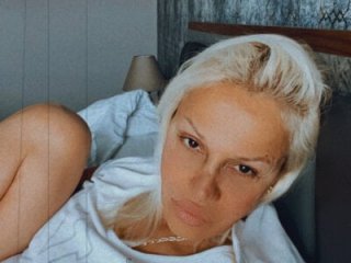 DeborahXPorn live webcam thumbnail