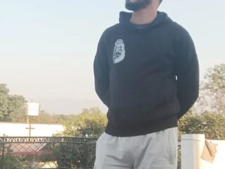 DeclaredNirvana1 live webcam thumbnail