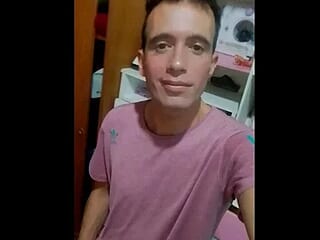 Deimom43497 live webcam thumbnail