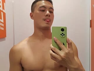 Dennis1014 live webcam thumbnail