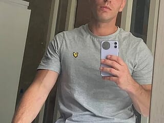 DerangedClinic live webcam thumbnail