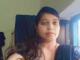 DesiCouple9938 live webcam thumbnail