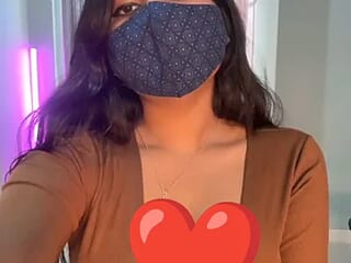 DesiRiya568 live webcam thumbnail