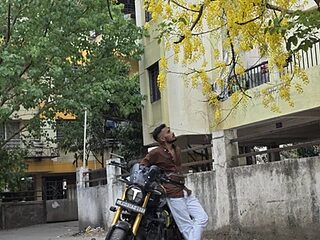 Desihotboy990 live webcam thumbnail