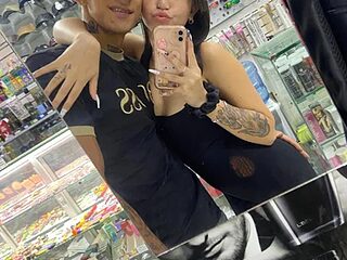 Destruction_no_mercy_ live webcam thumbnail