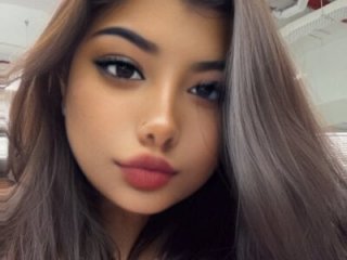 DevineDevilQueen live webcam thumbnail