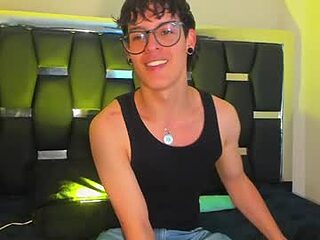 deamon_black live webcam thumbnail